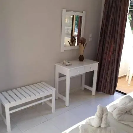 Casa de hóspedes Voula 3*