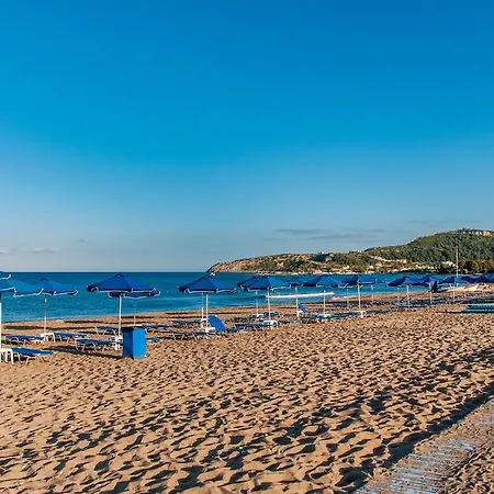 Πανσιόν Voula 3*